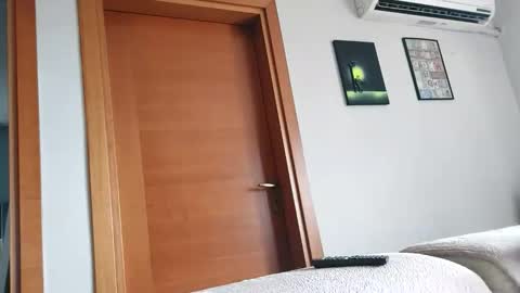 Snapshot of boy_aroundtheworld chatting on October 2025 01:39:01 PM Dan online show from October 2025 01:39:01 PM