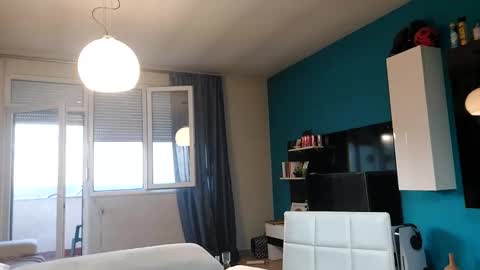 Snapshot of boy_aroundtheworld chatting on November 2025 03:23:02 PM Dan online show from November 2025 03:23:02 PM