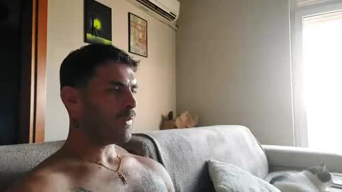 Snapshot of boy_aroundtheworld chatting on November 2025 02:28:01 PM Dan online show from November 2025 02:28:01 PM