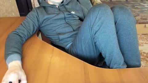 Snapshot of boyapollon chatting on September 2025 06:07:02 AM BoyApollon online show from September 2025 06:07:02 AM