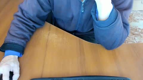 Snapshot of boyapollon chatting on October 2025 11:09:02 AM BoyApollon online show from October 2025 11:09:02 AM