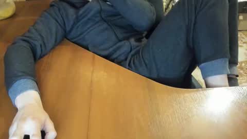 Snapshot of boyapollon chatting on October 2025 05:44:02 AM BoyApollon online show from October 2025 05:44:02 AM