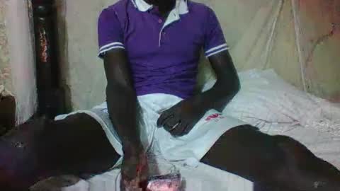 Snapshot of boyguylove chatting on October 2025 09:09:01 AM boyguylove online show from October 2025 09:09:01 AM