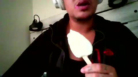 Snapshot of boypussy4lyfe chatting on November 2025 06:21:01 PM boypussy4lyfe online show from November 2025 06:21:01 PM