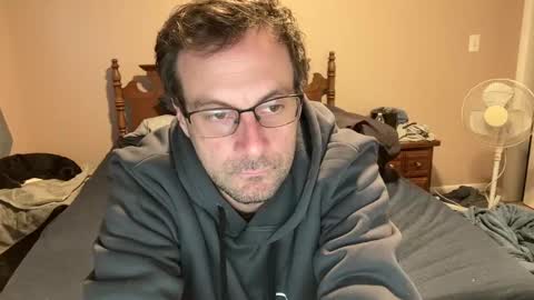 Snapshot of boysetsfire34 chatting on January 2025 05:44:01 PM boysetsfire34 online show from January 2025 05:44:01 PM