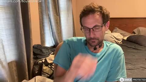 Snapshot of boysetsfire34 chatting on September 2025 07:13:01 PM boysetsfire34 online show from September 2025 07:13:01 PM