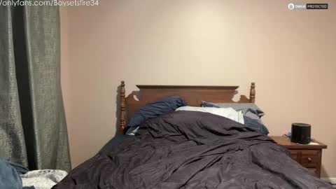 Snapshot of boysetsfire34 chatting on October 2025 03:58:02 AM boysetsfire34 online show from October 2025 03:58:02 AM