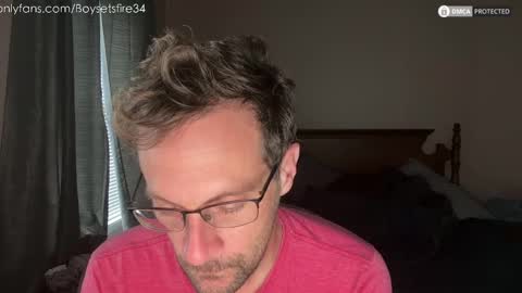 Snapshot of boysetsfire34 chatting on October 2025 03:00:01 PM boysetsfire34 online show from October 2025 03:00:01 PM