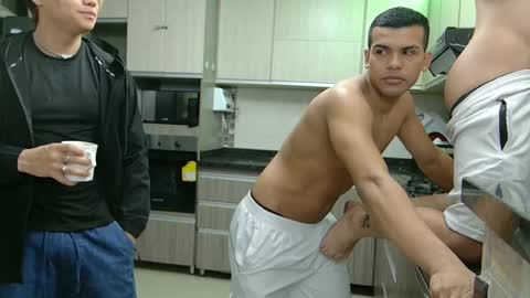 Snapshot of boysgang_sex chatting on September 2025 11:37:01 AM Angelo Mark Fernando Taylor online show from September 2025 11:37:01 AM