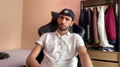 Snapshot of boyzinm2 chatting on October 2025 01:06:02 PM boyzinm2 online show from October 2025 01:06:02 PM