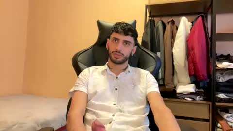 Snapshot of boyzinm2 chatting on November 2025 09:48:01 PM boyzinm2 online show from November 2025 09:48:01 PM