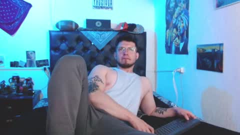 brad hot boy online show from January 2025 06:35:01 PM