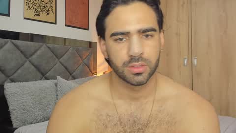 bradleymartin7 online show from December 2024 06:17:02 PM