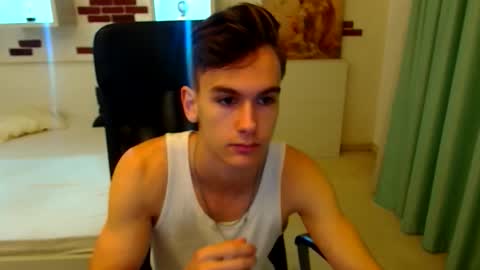 Snapshot of bradyflint chatting on October 2025 04:04:01 AM BradyFlint online show from October 2025 04:04:01 AM