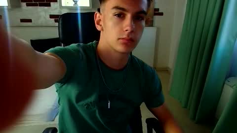 Snapshot of bradyflint chatting on October 2025 04:57:01 AM BradyFlint online show from October 2025 04:57:01 AM