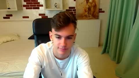 Snapshot of bradyflint chatting on November 2025 05:07:02 AM BradyFlint online show from November 2025 05:07:02 AM