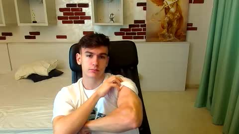 Snapshot of bradyflint chatting on November 2025 05:28:02 AM BradyFlint online show from November 2025 05:28:02 AM