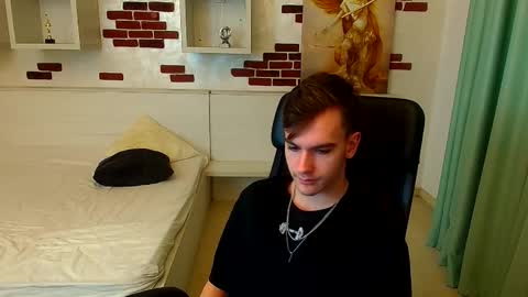 Snapshot of bradyflint chatting on December 2025 05:17:02 AM BradyFlint online show from December 2025 05:17:02 AM