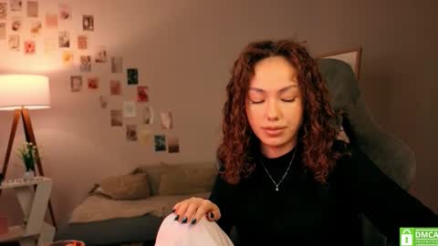 Snapshot of branchwithflowers chatting on October 2025 12:09:01 PM Lilly online show from October 2025 12:09:01 PM