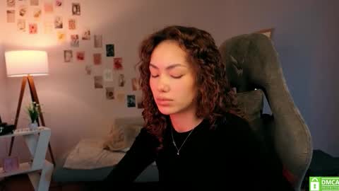 Snapshot of branchwithflowers chatting on November 2025 07:11:02 AM Lilly online show from November 2025 07:11:02 AM