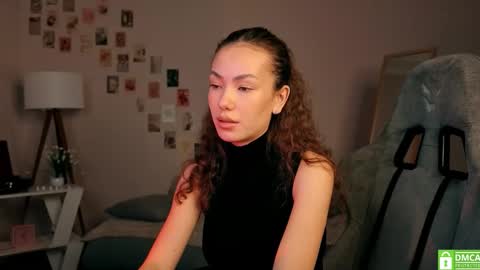 Snapshot of branchwithflowers chatting on November 2025 01:43:03 PM Lilly online show from November 2025 01:43:03 PM