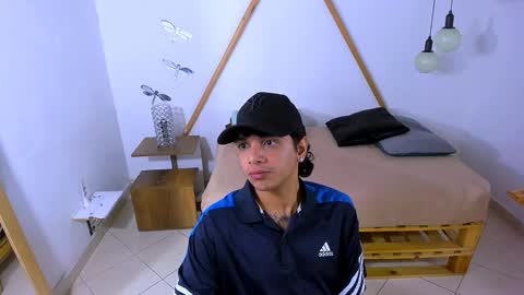 Snapshot of brand_hades chatting on October 2025 06:48:01 PM B R A N D online show from October 2025 06:48:01 PM