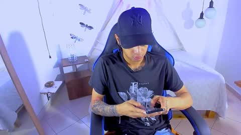 Snapshot of brand_hades chatting on November 2025 12:27:02 PM B R A N D online show from November 2025 12:27:02 PM