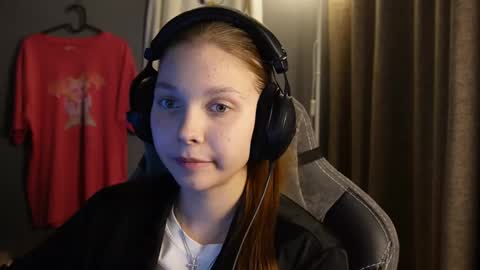 Snapshot of brandamatteson chatting on November 2025 05:35:02 PM Alice online show from November 2025 05:35:02 PM