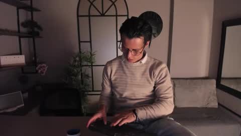 Snapshot of brandon_starkk chatting on December 2025 11:47:01 AM brandon_starkk online show from December 2025 11:47:01 AM