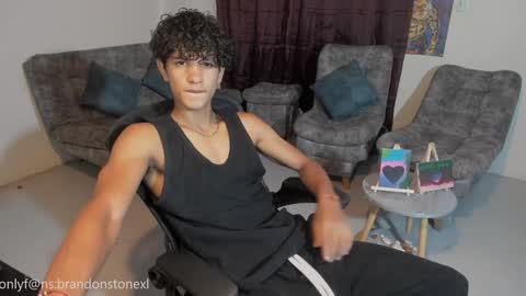 Snapshot of brandonstonexl chatting on January 2025 04:37:01 AM Brandon Stone online show from January 2025 04:37:01 AM