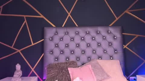   online show from February 2025 04:37:01 AM