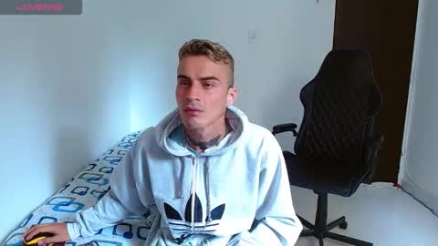 Bray Hotboy online show from October 2025 03:44:02 PM