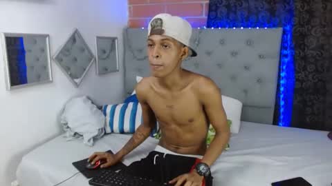 braycum_alpha online show from December 2024 07:31:02 PM