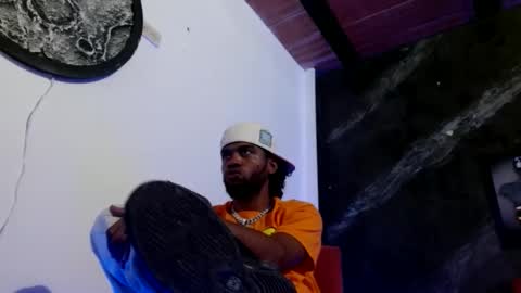 braycum_alpha online show from February 2025 03:01:01 AM