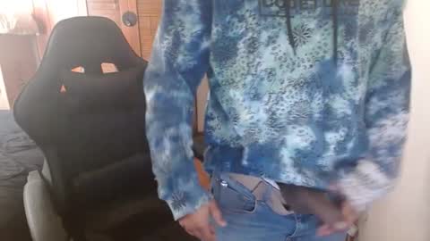 Snapshot of breadw1nnah chatting on December 2024 09:17:02 PM Breadw1nnah online show from December 2024 09:17:02 PM