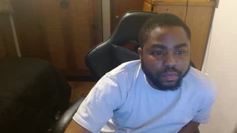 Snapshot of breadw1nnah chatting on January 2025 03:00:02 AM Breadw1nnah online show from January 2025 03:00:02 AM