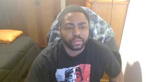 Snapshot of breadw1nnah chatting on January 2025 02:42:02 AM Breadw1nnah online show from January 2025 02:42:02 AM