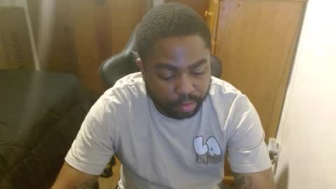 Snapshot of breadw1nnah chatting on September 2025 03:41:02 AM Breadw1nnah online show from September 2025 03:41:02 AM