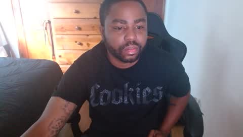 Snapshot of breadw1nnah chatting on October 2025 03:10:01 PM Breadw1nnah online show from October 2025 03:10:01 PM