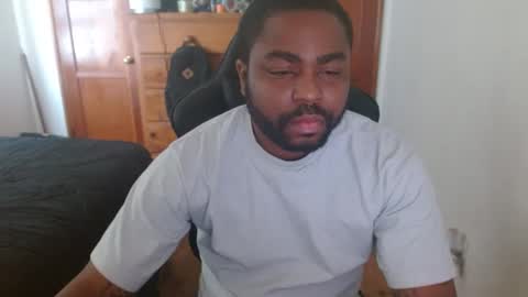 Snapshot of breadw1nnah chatting on October 2025 09:48:01 PM Breadw1nnah online show from October 2025 09:48:01 PM