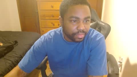 Snapshot of breadw1nnah chatting on November 2025 06:04:02 AM Breadw1nnah online show from November 2025 06:04:02 AM