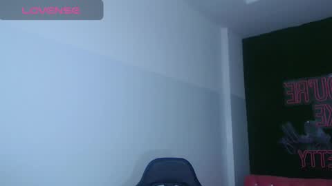 Brendi   online show from February 2025 07:52:02 PM