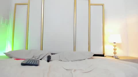 Snapshot of brendaadams_ chatting on December 2024 05:01:02 PM Brenda Time Schedule 0600 - 1400 GMT-5 online show from December 2024 05:01:02 PM