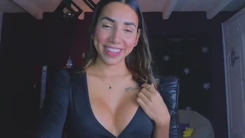 brendaaguerra online show from December 2024 04:08:02 AM