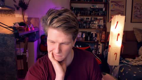 brestonsweet online show from December 2024 08:55:01 PM