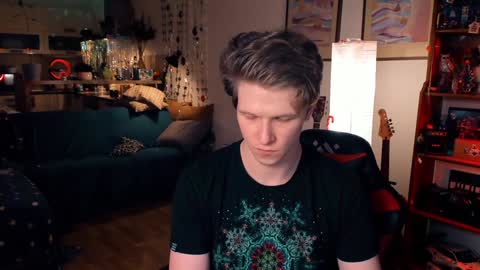 brestonsweet online show from December 2024 08:27:02 PM
