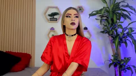 briana_white online show from October 2025 05:47:01 PM