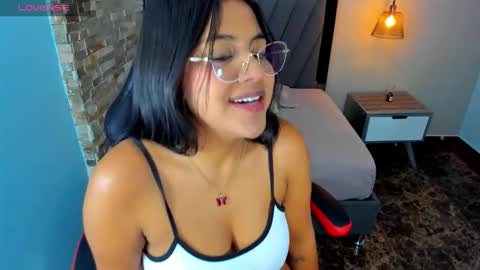 Snapshot of briana_z chatting on November 2025 03:40:02 AM BRIANA online show from November 2025 03:40:02 AM