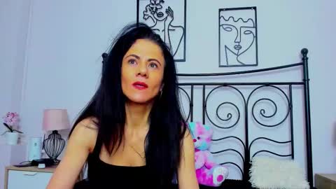 Snapshot of brianaflynt chatting on November 2025 08:22:02 PM brianaflynt online show from November 2025 08:22:02 PM