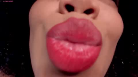 Snapshot of brianarichardson_ chatting on October 2025 01:56:02 PM Briana online show from October 2025 01:56:02 PM